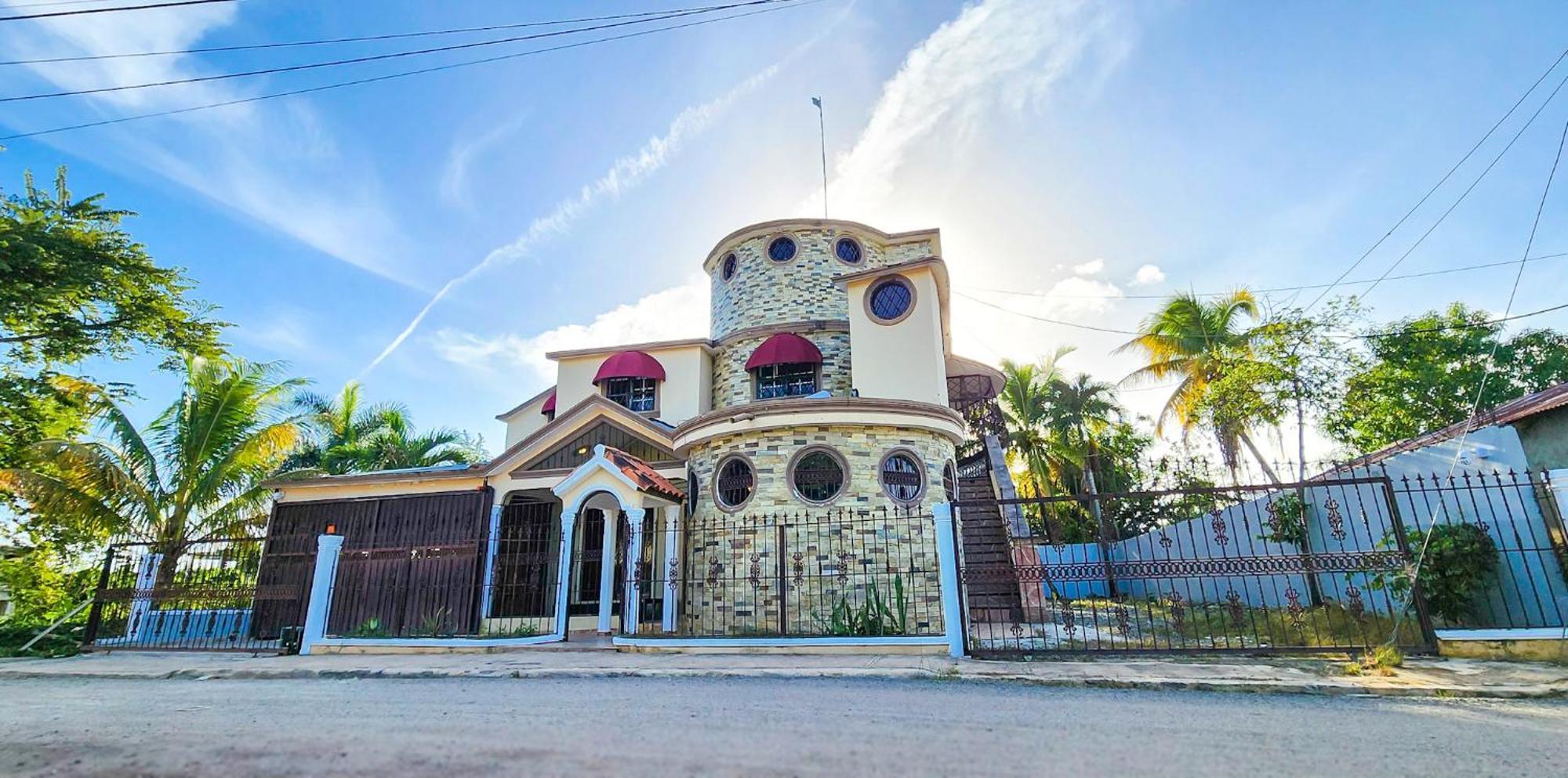 Casa Grande Lujosa Villa Bayaguana Exteriör bild